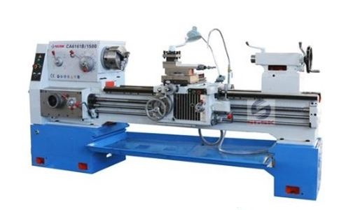 LATHE TURNING MACHINE